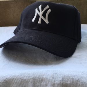 ⚾️ NWT MLB Yankees Hat